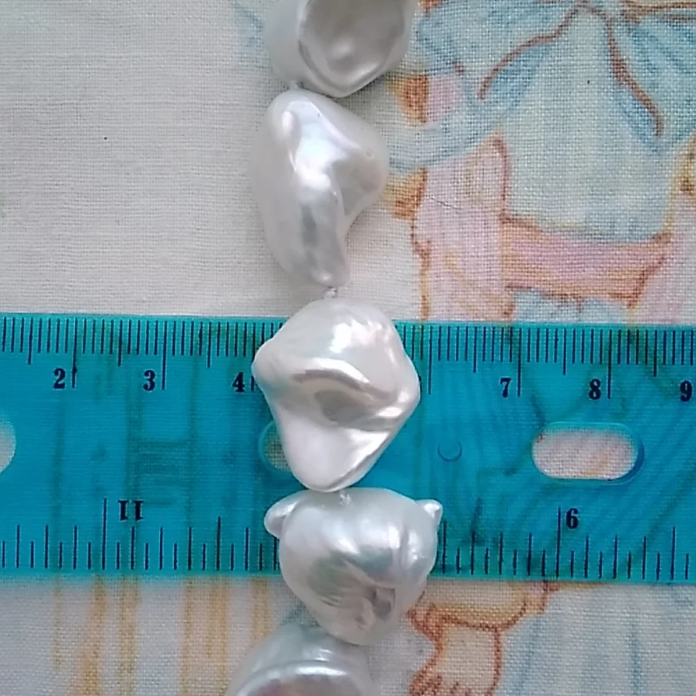 🌙Vintage Baroque Pearl Choker Pave Magnetic Clasp